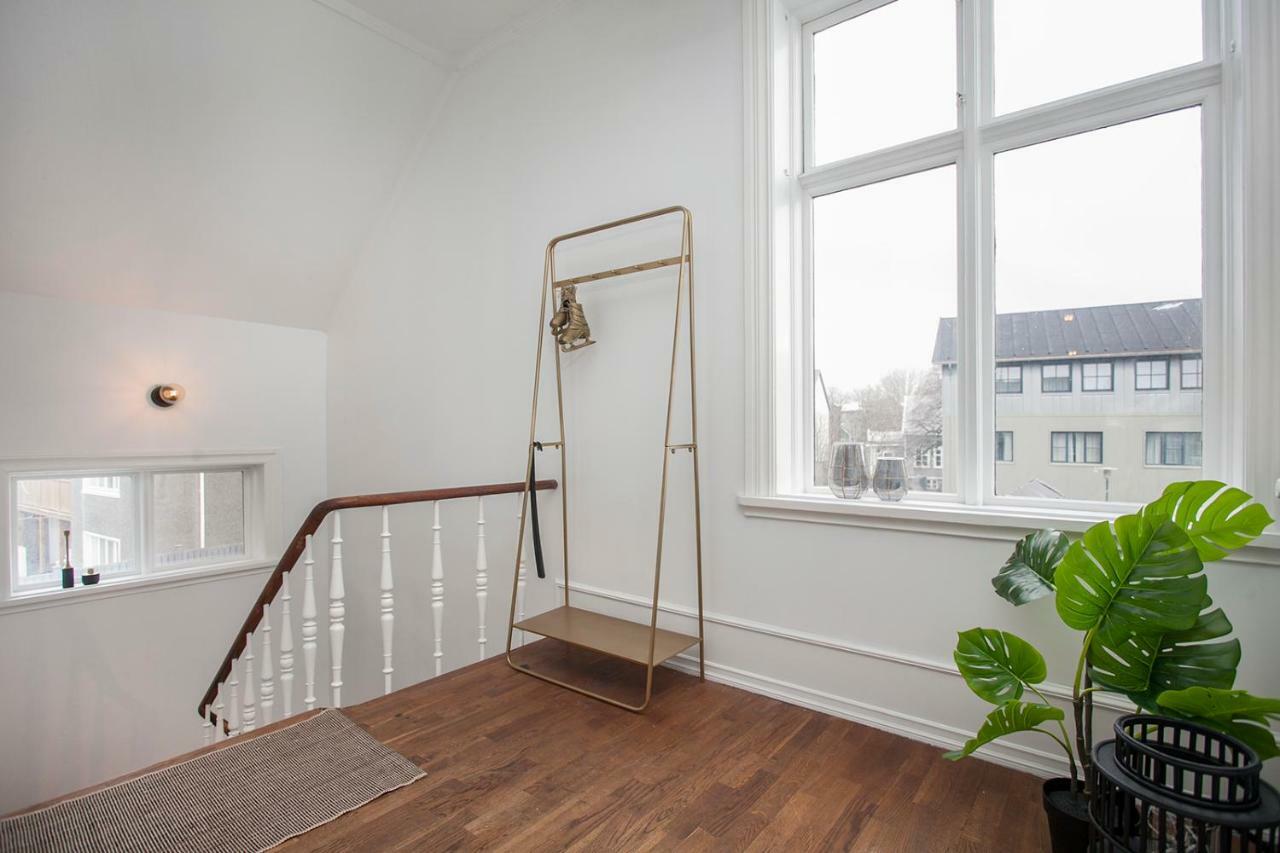120m² 2 Slaapkamer, 2 Privé Badkamer In Centrum Reykjavík