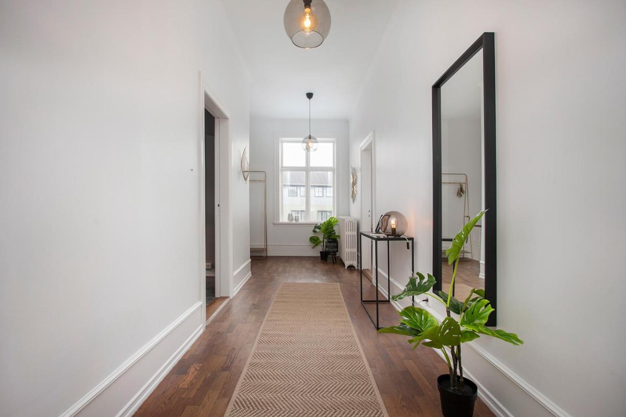 120m² 2 Slaapkamer, 2 Privé Badkamer In Centrum